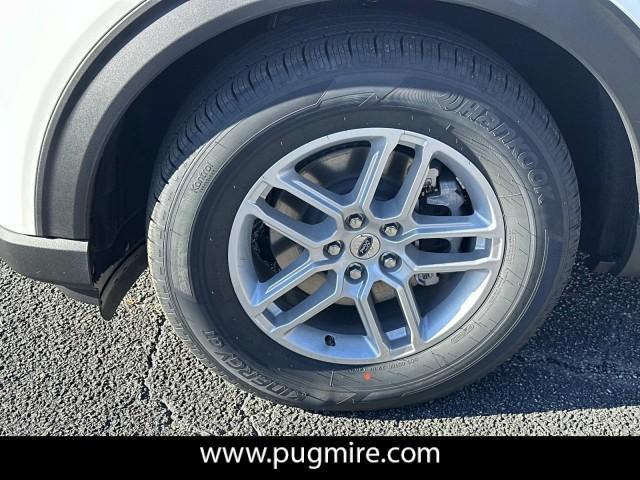 new 2026 Ford Explorer car, priced at $39,820