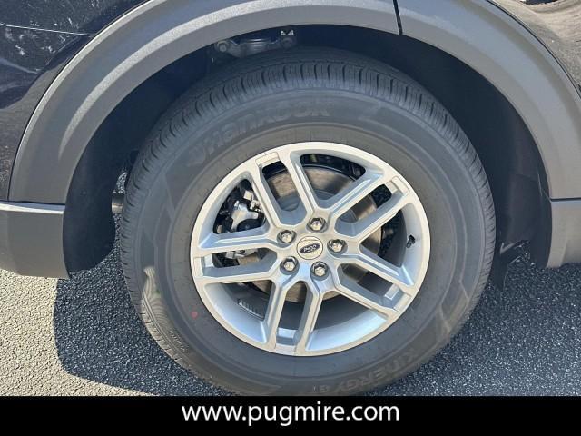 new 2025 Ford Explorer car, priced at $38,720