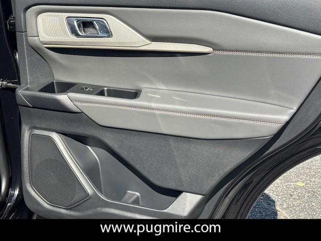 new 2025 Ford Explorer car, priced at $38,720