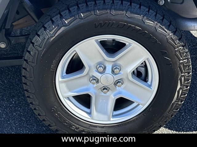 used 2021 Jeep Gladiator car, priced at $27,995