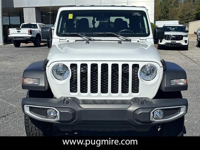 used 2021 Jeep Gladiator car, priced at $27,995