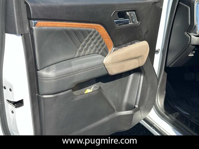 used 2023 GMC Canyon car, priced at $40,995