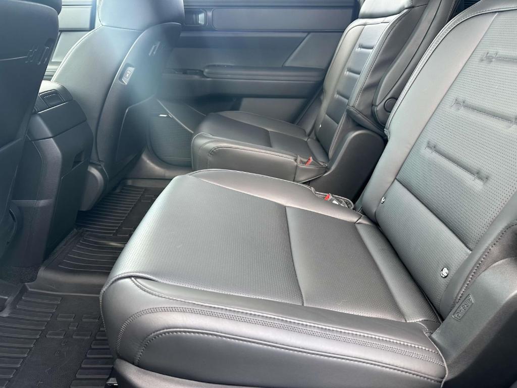 used 2025 Hyundai Santa Fe car, priced at $39,895