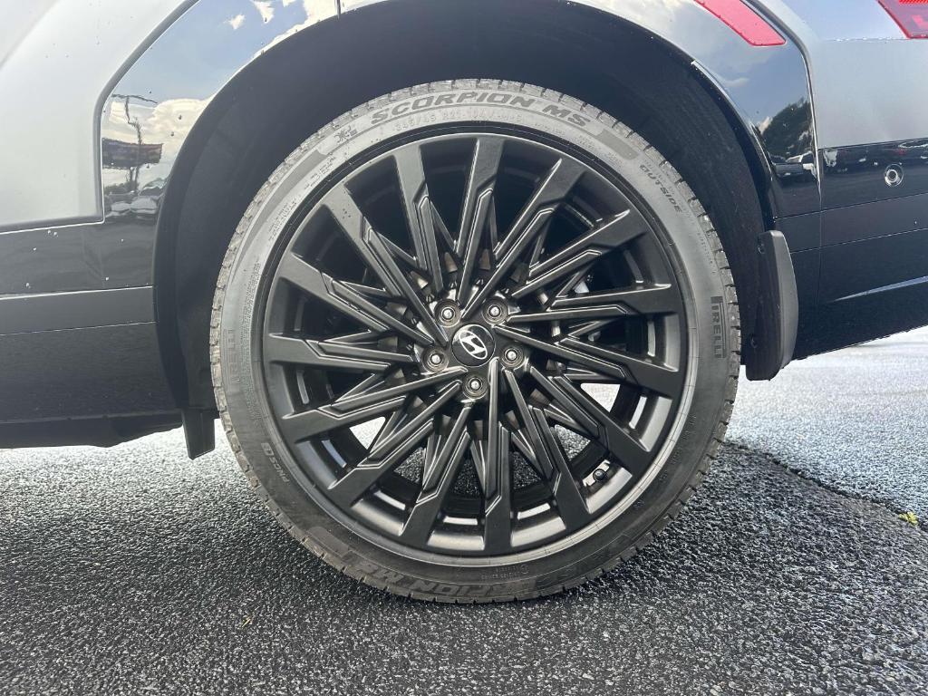 used 2025 Hyundai Santa Fe car, priced at $39,895