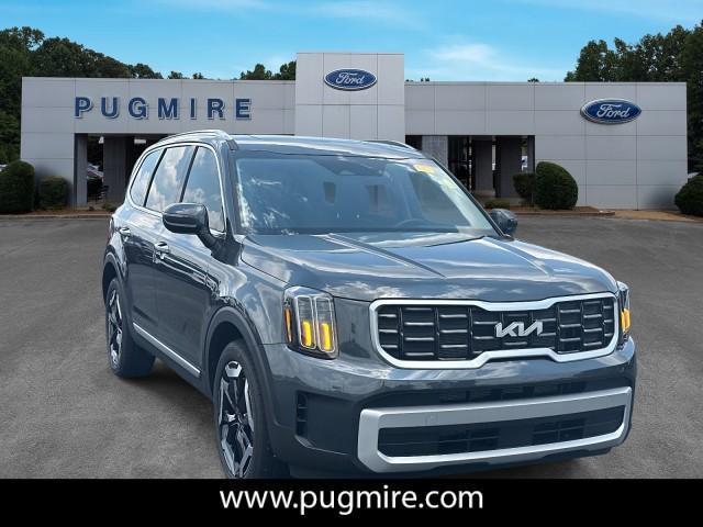 used 2024 Kia Telluride car, priced at $34,895
