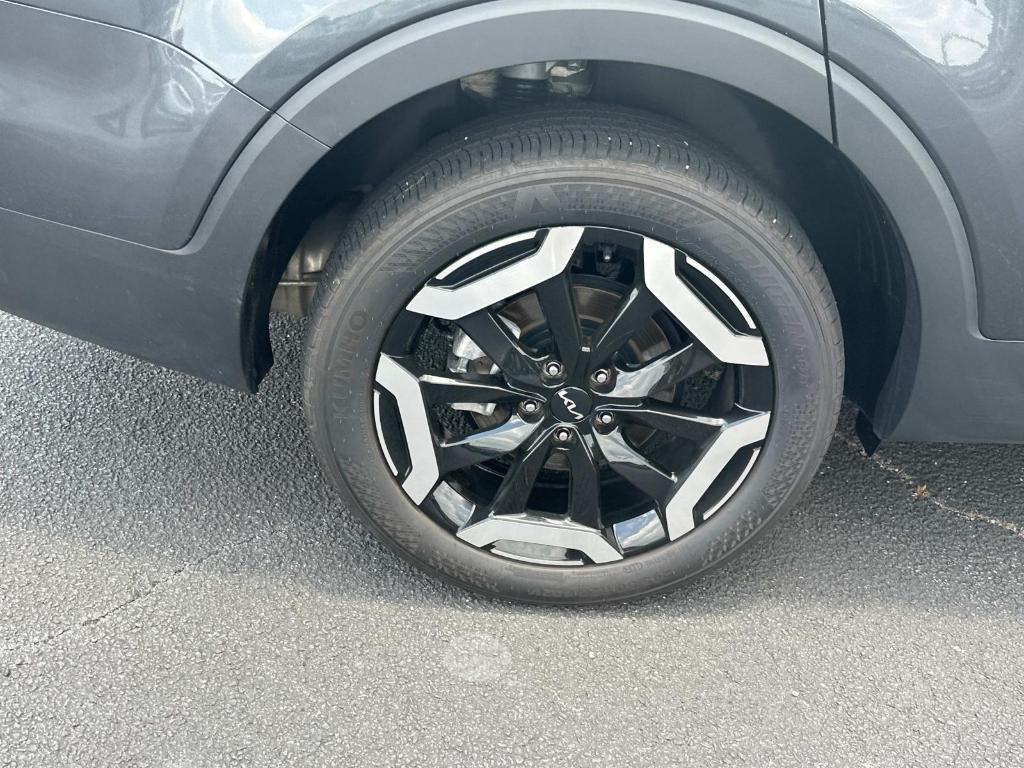 used 2024 Kia Telluride car, priced at $34,895