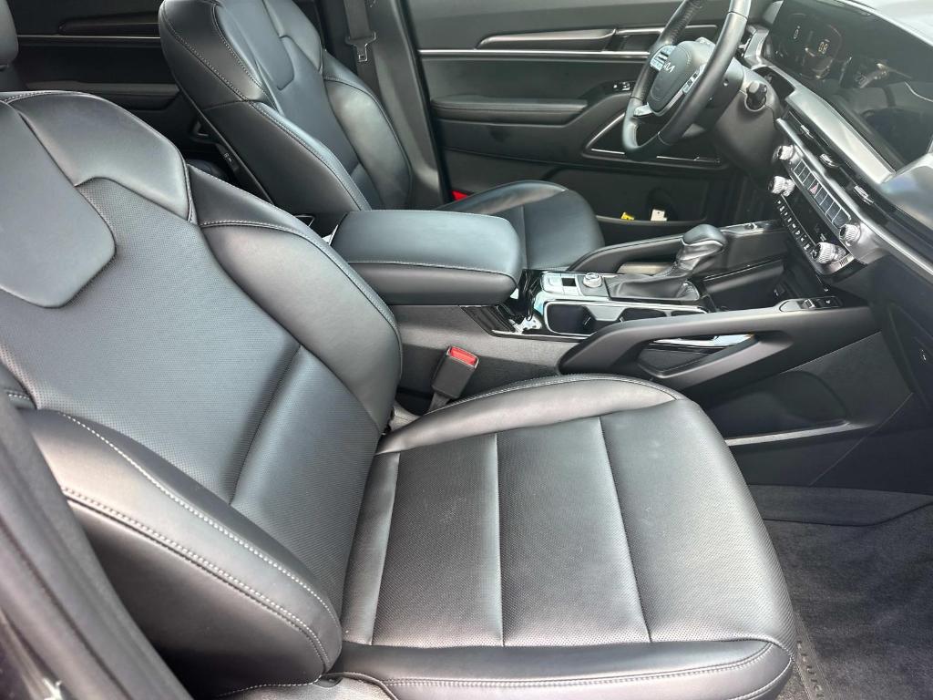 used 2024 Kia Telluride car, priced at $34,895