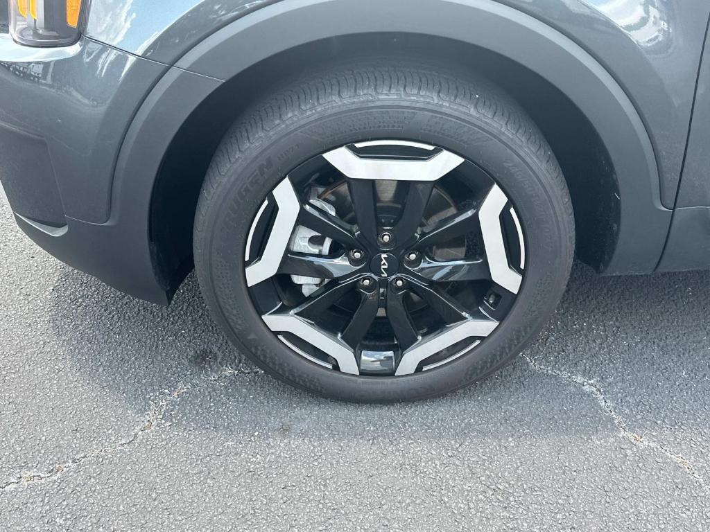 used 2024 Kia Telluride car, priced at $34,895