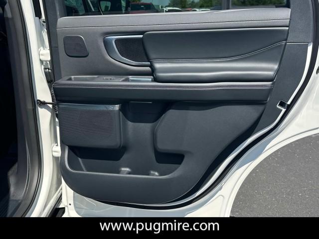 new 2025 Ford Expedition car, priced at $81,925