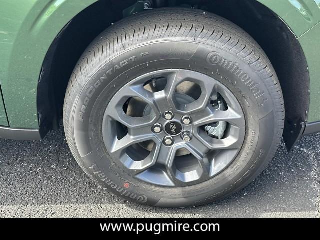 new 2025 Ford Maverick car, priced at $30,425