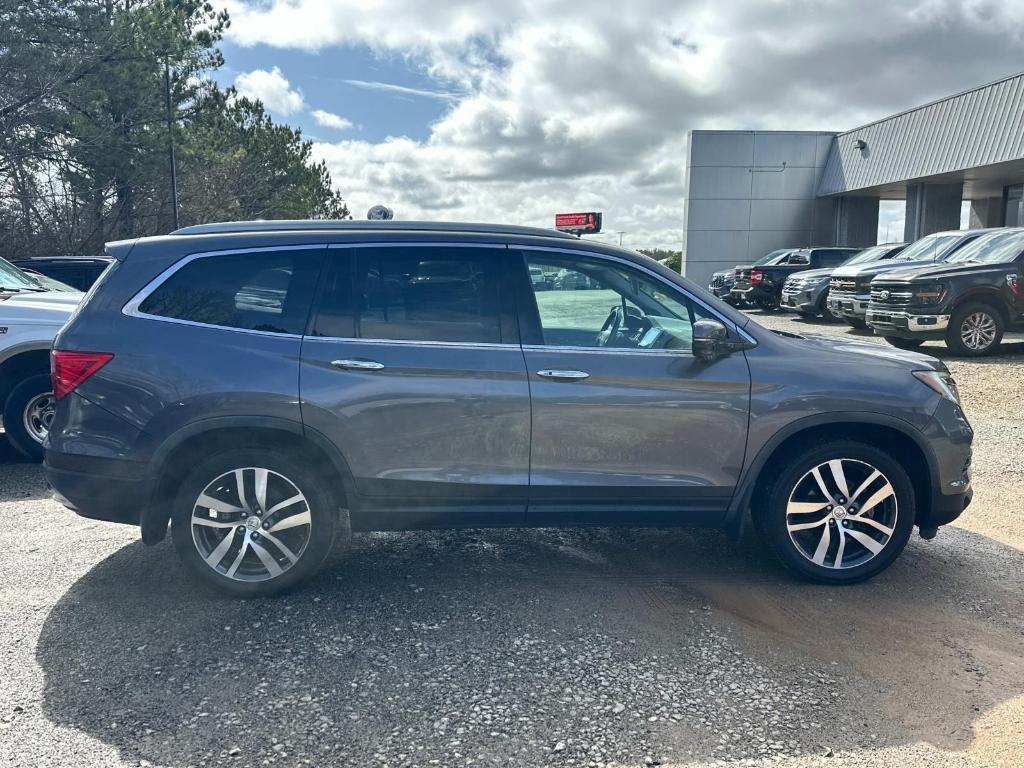 used 2018 Honda Pilot car, priced at $15,991