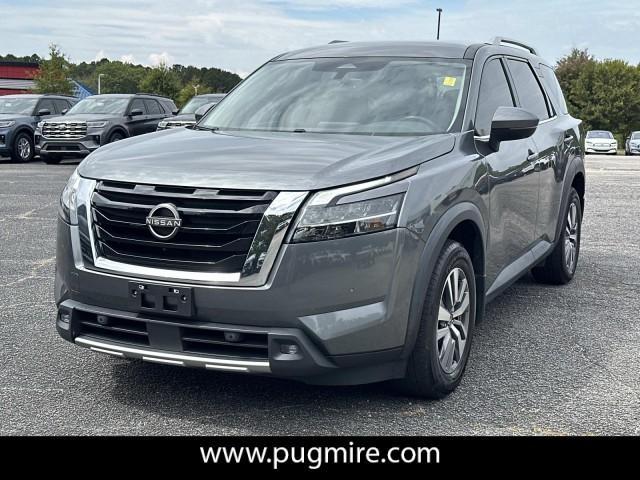 used 2022 Nissan Pathfinder car, priced at $25,995