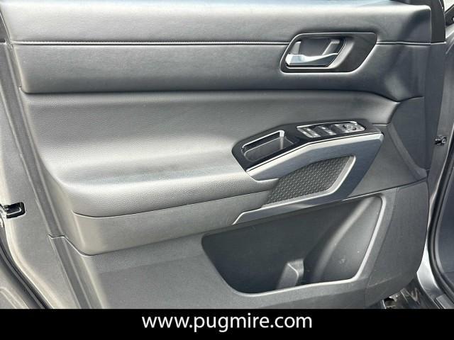 used 2022 Nissan Pathfinder car, priced at $25,995