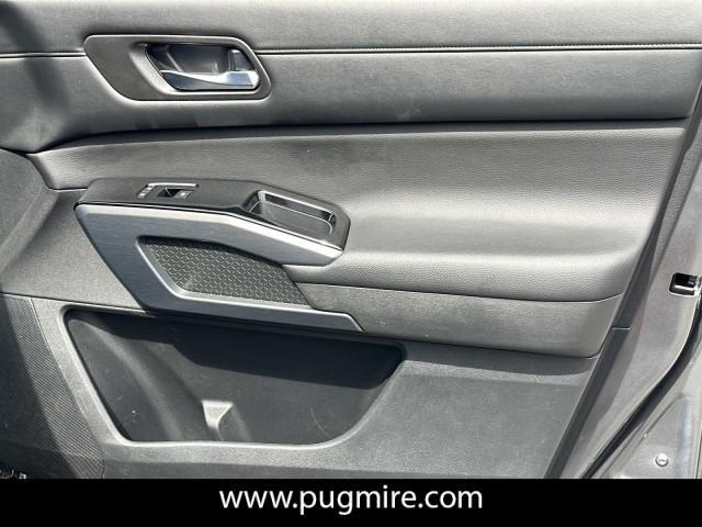 used 2022 Nissan Pathfinder car, priced at $25,995