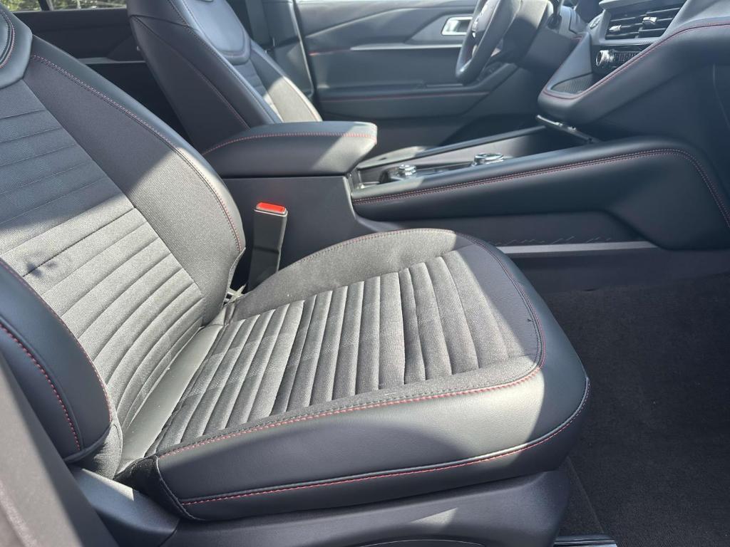 new 2025 Ford Explorer car, priced at $43,180