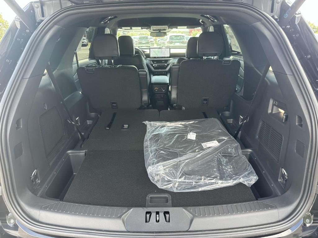 new 2025 Ford Explorer car, priced at $43,180