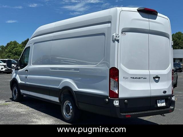 new 2025 Ford Transit-250 car