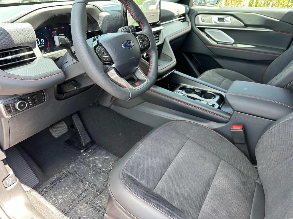 new 2025 Ford Explorer car, priced at $56,545