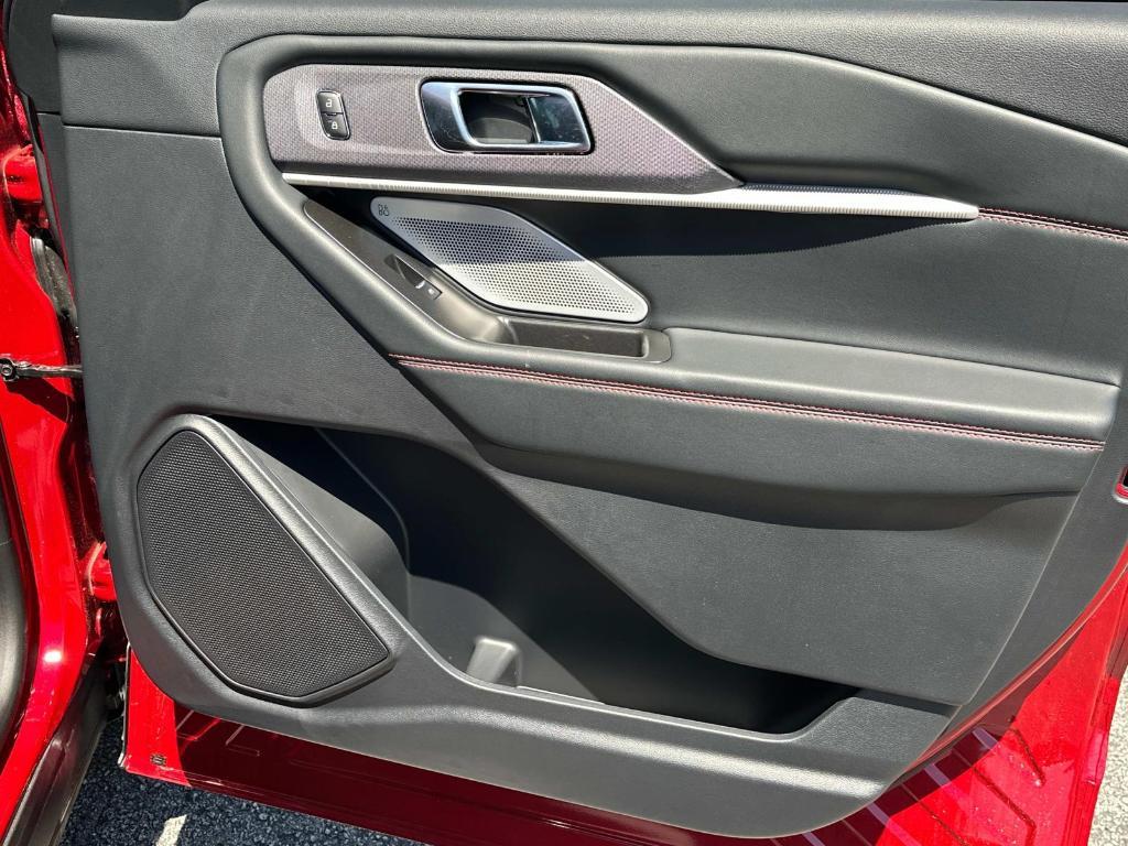 new 2025 Ford Explorer car, priced at $56,345