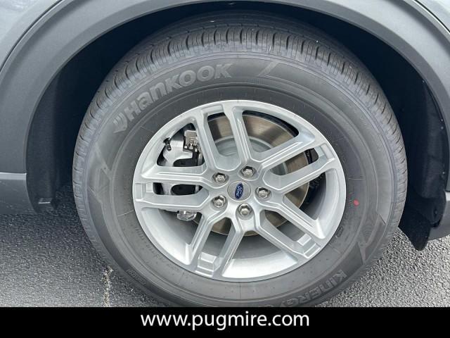 new 2025 Ford Explorer car, priced at $40,665