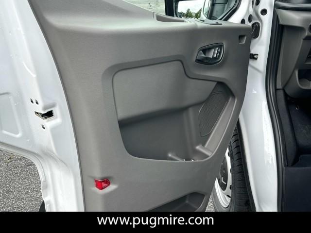 new 2025 Ford Transit-250 car