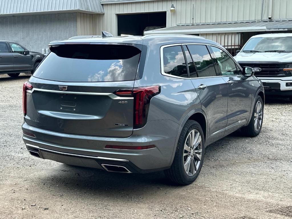 used 2022 Cadillac XT6 car, priced at $35,991