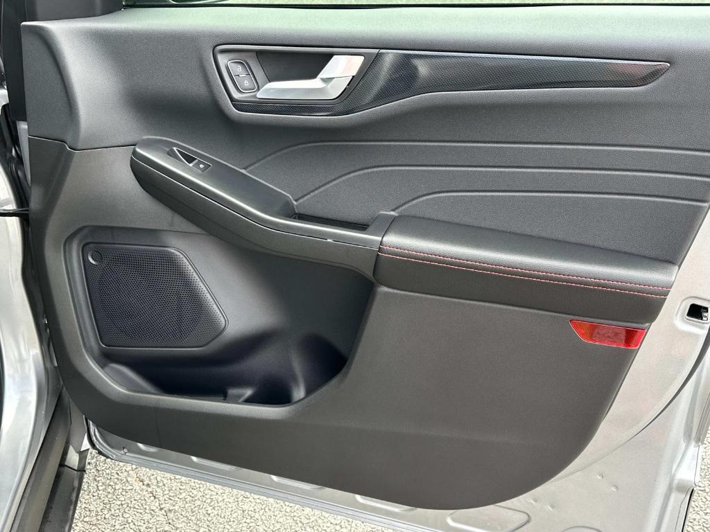 new 2024 Ford Escape car, priced at $29,220