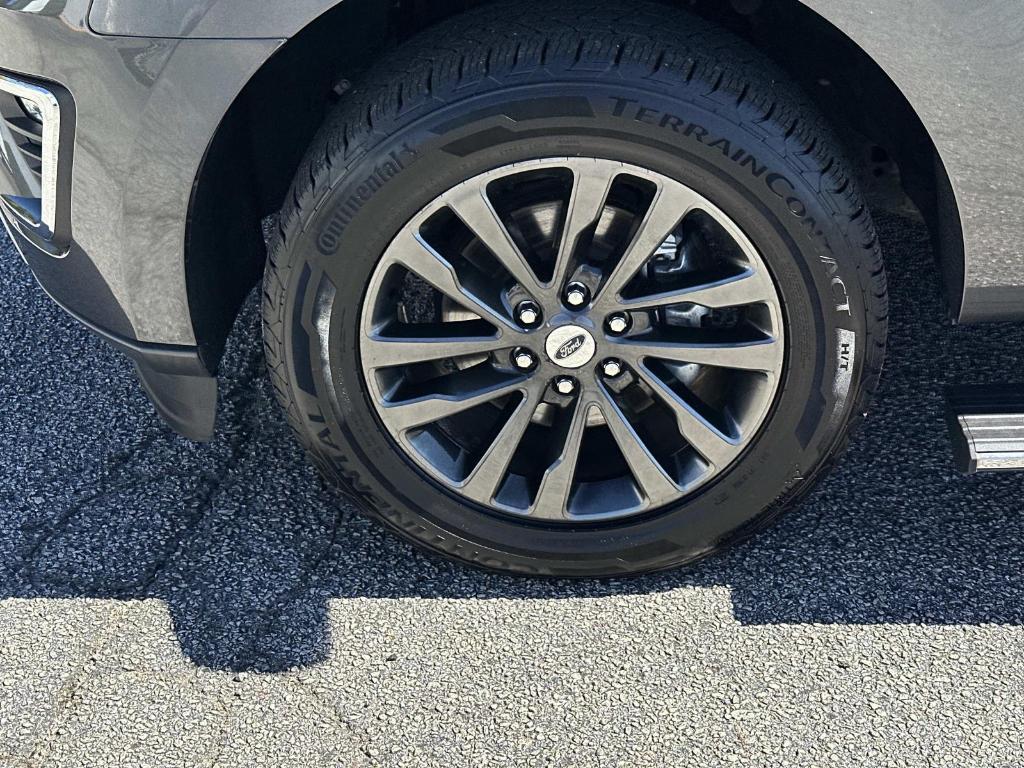used 2021 Ford Expedition car, priced at $27,994