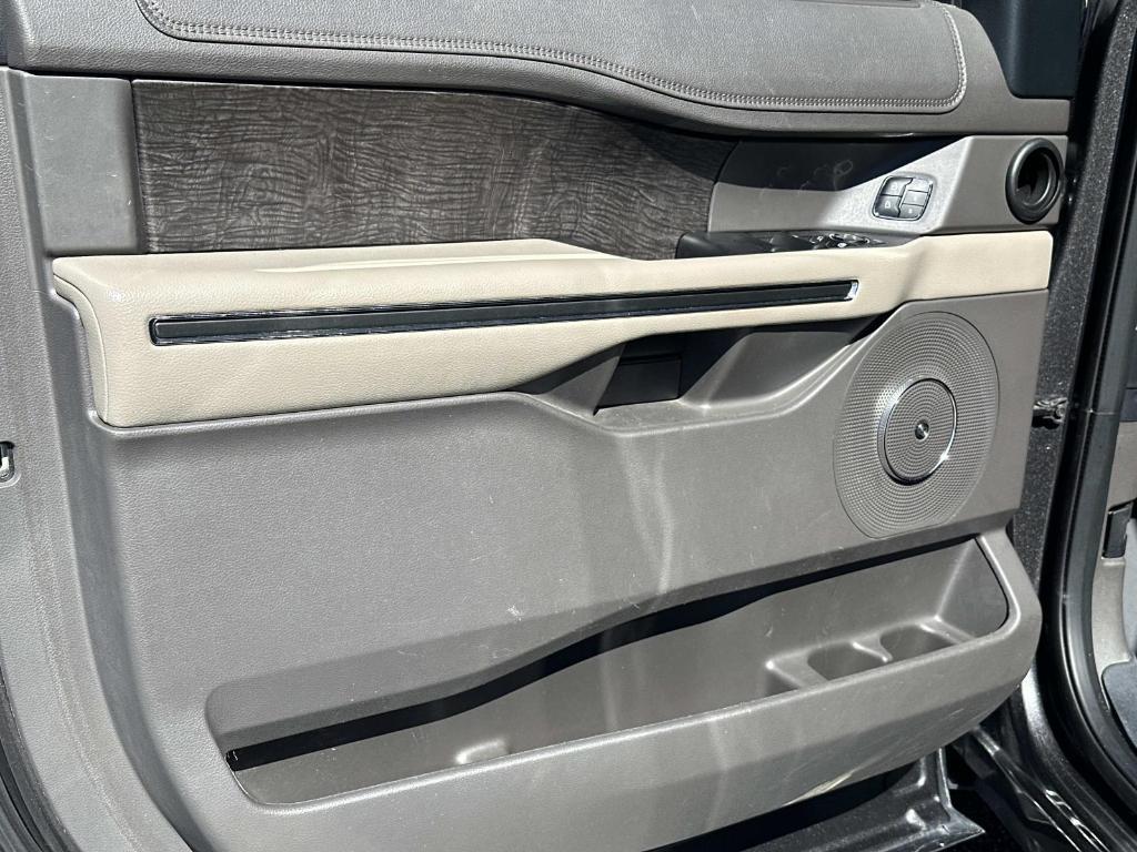 used 2021 Ford Expedition car, priced at $27,994