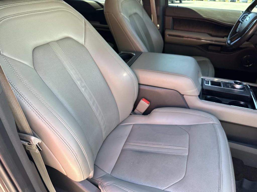 used 2021 Ford Expedition car, priced at $27,994
