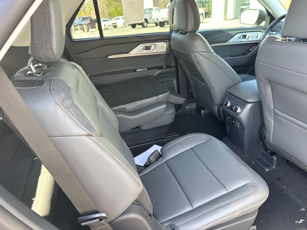 new 2025 Ford Explorer car, priced at $39,810