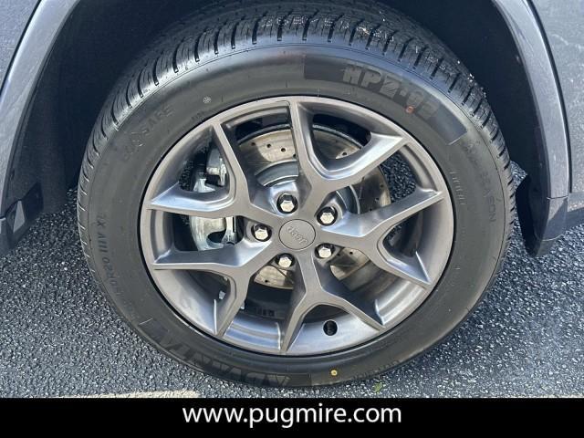 used 2021 Jeep Grand Cherokee car, priced at $25,895