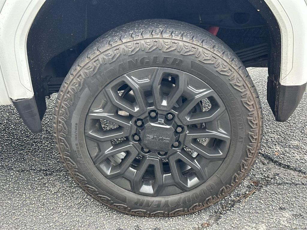 used 2025 GMC Sierra 2500 car, priced at $79,993