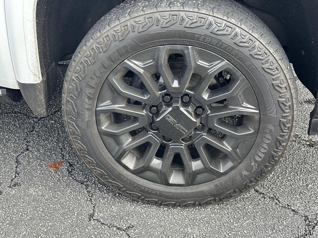 used 2025 GMC Sierra 2500 car, priced at $79,993