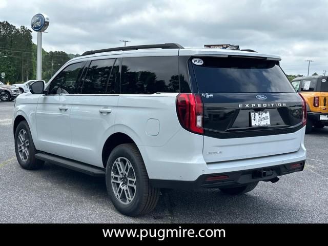 new 2025 Ford Expedition car, priced at $65,410