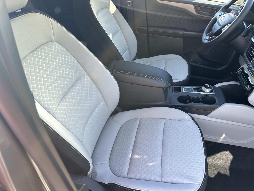 new 2026 Ford Escape car, priced at $29,275