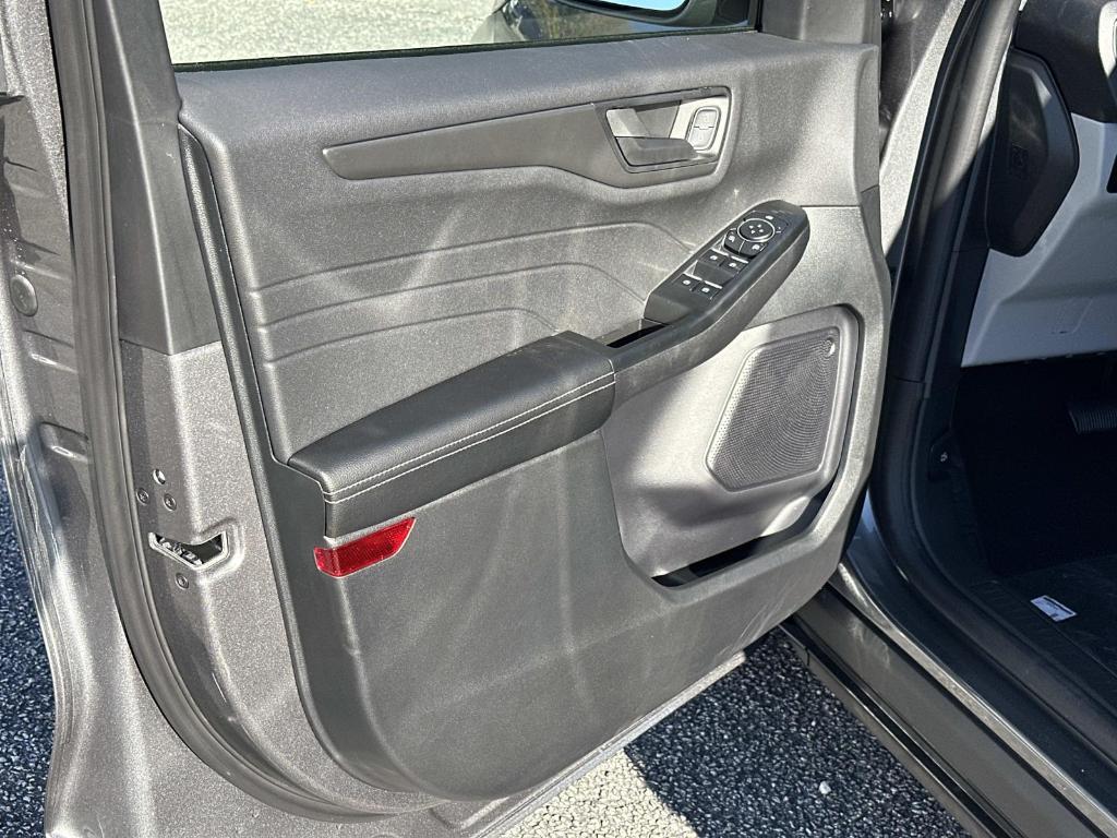 new 2026 Ford Escape car, priced at $29,275