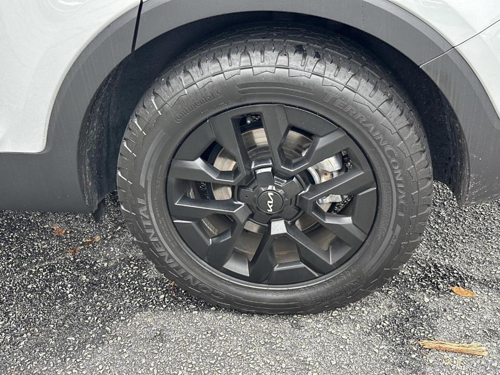 used 2024 Kia Telluride car, priced at $40,993