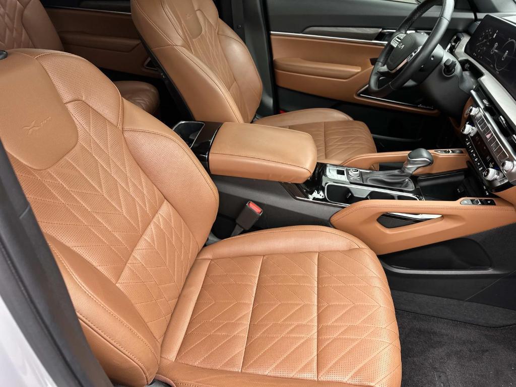 used 2024 Kia Telluride car, priced at $40,993