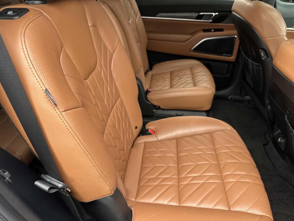 used 2024 Kia Telluride car, priced at $40,993