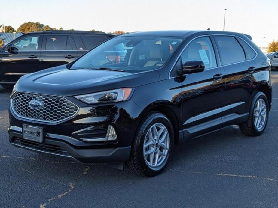new 2024 Ford Edge car, priced at $35,110