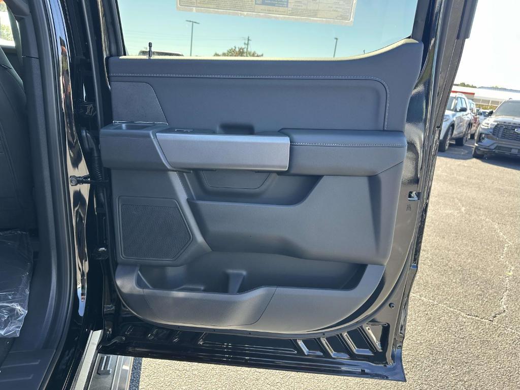 new 2025 Ford F-150 car, priced at $56,580