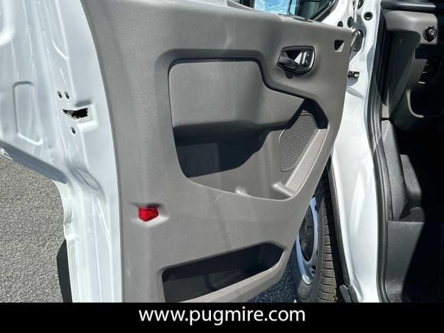 new 2025 Ford Transit-250 car