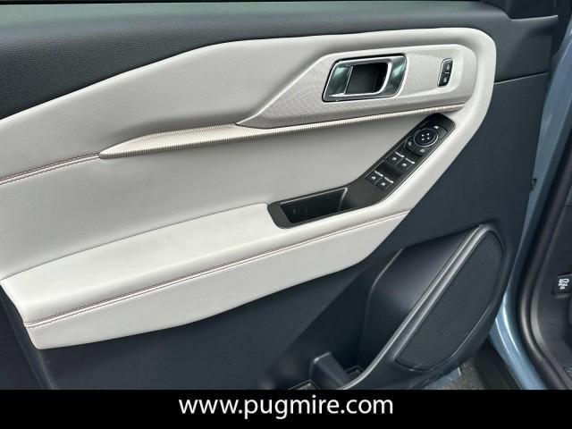 new 2025 Ford Explorer car, priced at $41,215
