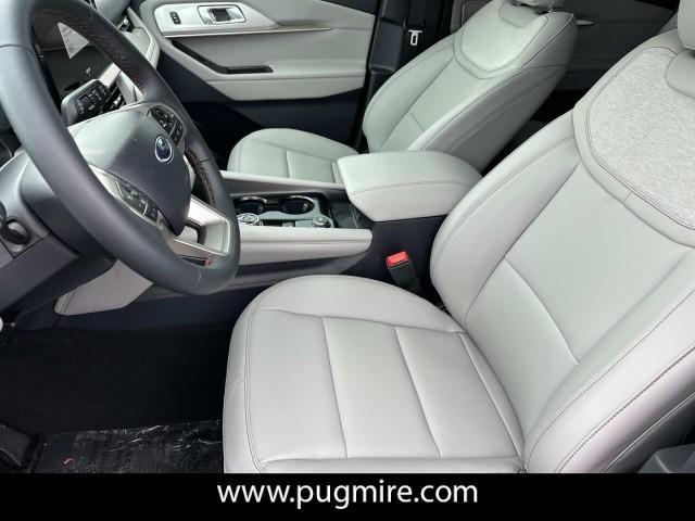 new 2025 Ford Explorer car, priced at $41,215