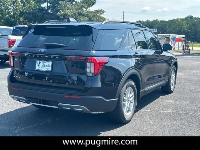 new 2025 Ford Explorer car, priced at $40,720