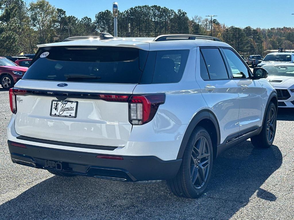 new 2025 Ford Explorer car