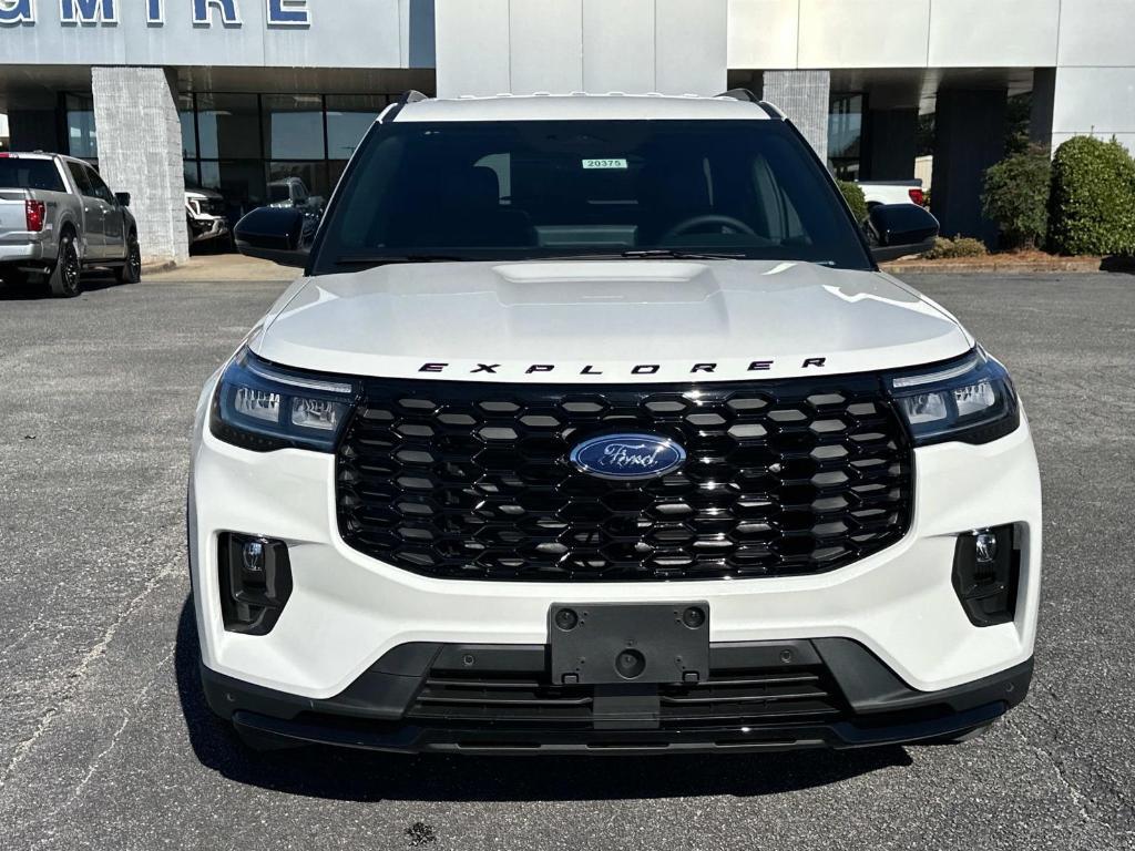 new 2025 Ford Explorer car