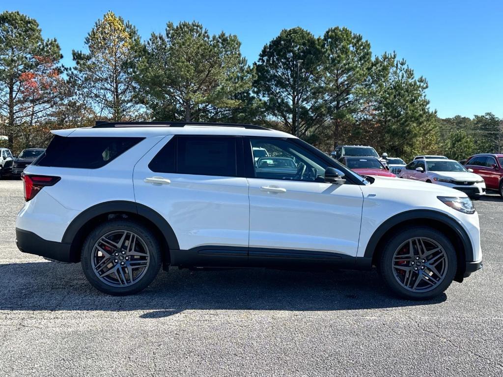 new 2025 Ford Explorer car