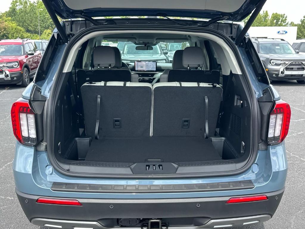 new 2025 Ford Explorer car, priced at $41,215